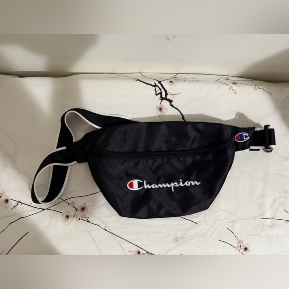 Champion Other - NWOT Champion Black waist Bag